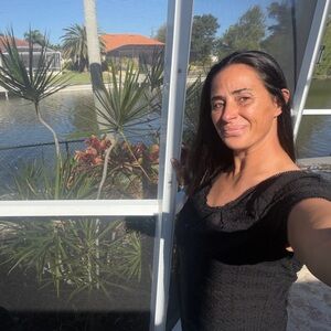 Meet your Posher, Sabrina